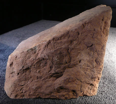 1.870 kilogram stone from the walls of Nininger's American Meteorite Museum