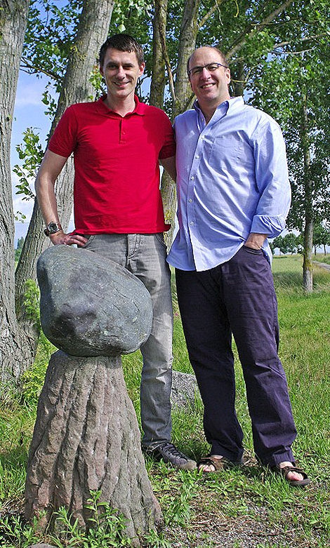 Svend Buhl and Darryl Pitt at the Ensisheim monument
