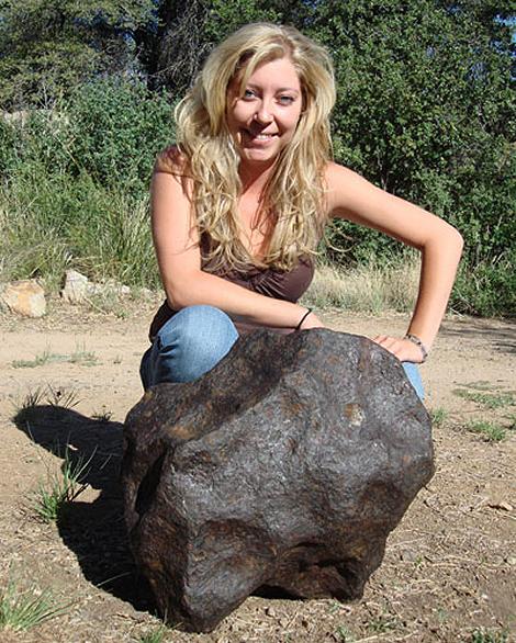 Shauna with one of Robert Ward's spectacular Muonionalusta recoveries