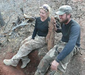 Shanua Russell with Robert Ward and her incredible 56.5 kg flight oriented Glorieta Mountain siderite recovery